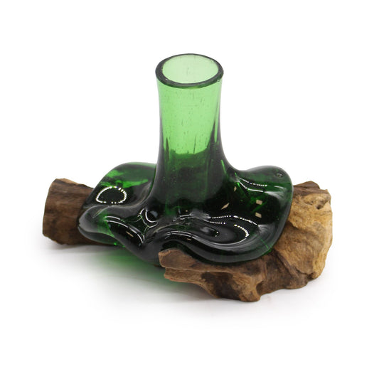 Återvunna ölflaskor - Miniblomvas på trä