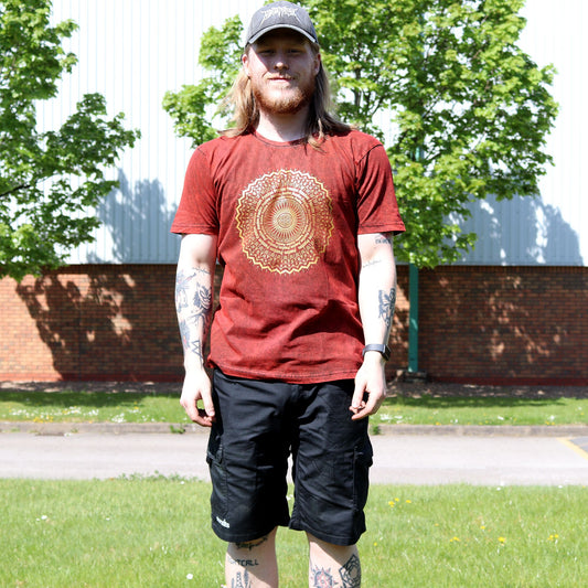 Nomad Sari Stonewashed Bomulls-T-shirt – Mandala – Vinröd – Large